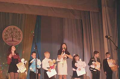 Відбулася урочиста церемонія нагородження переможців обласного конкурсу для школярів «Моє родове дерево» 15 травня 2009 р., в Міжнародний День сім’ї в обласному Палаці молоді на «Великому родинному святі»