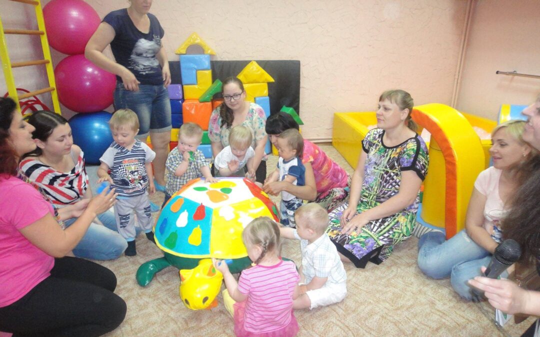 “Сонячним” діткам до Дня захисту дітей.