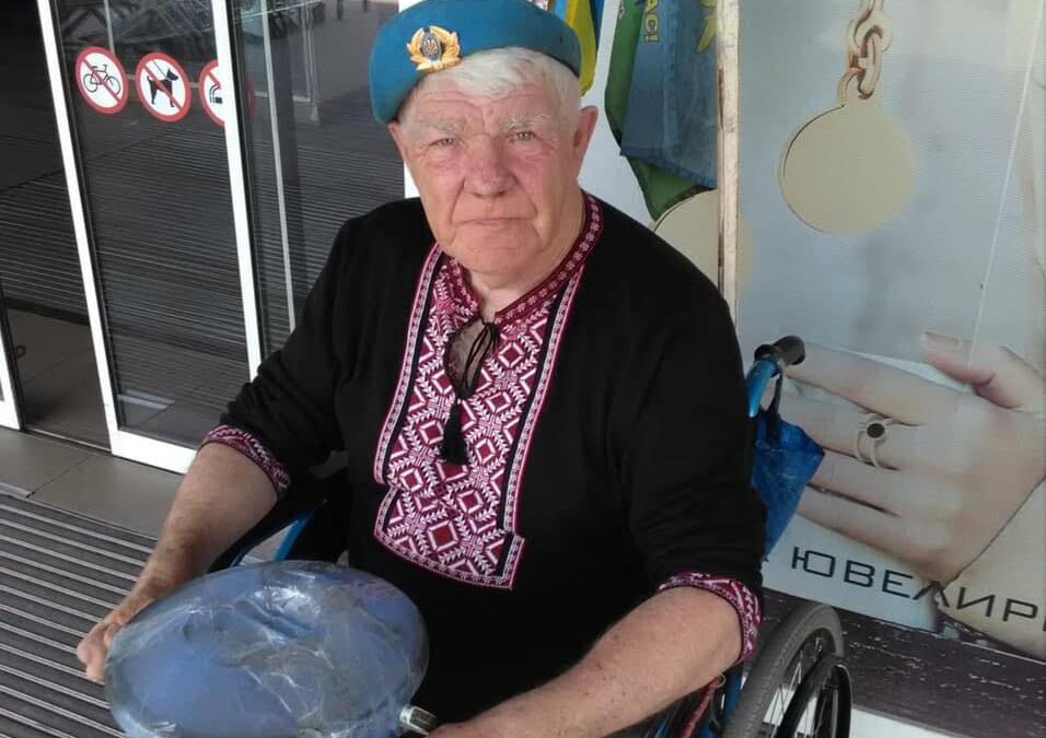 Дядя Гриша — Народний доброчинець України!