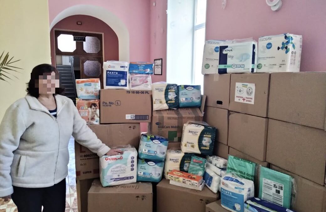 П’ять лікарень Херсона отримали понад 2,3 тонни гуманітарної допомоги